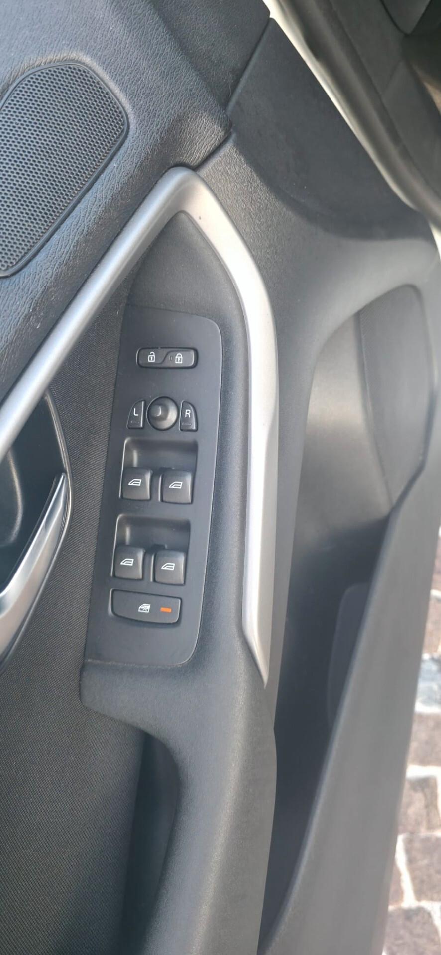 Volvo V40 D4 Summum