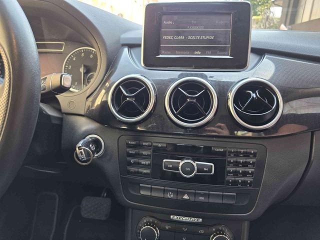 MERCEDES-BENZ B 180 Executive