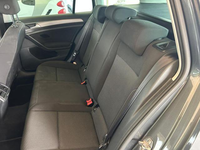 VOLKSWAGEN Golf Variant 1.4 TGI Business BlueMotion