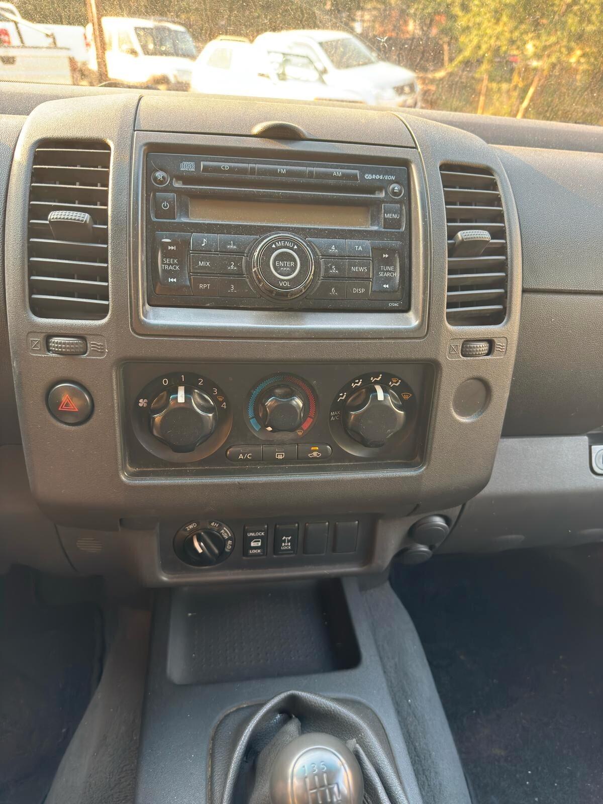 Nissan Navara 2.5 dCi 4 porte Double Cab XE TASSA RIDOTTA