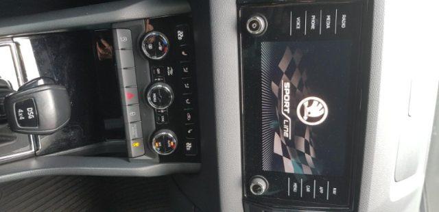 SKODA Karoq 2.0 TDI 4x4 DSG SportLine Camera GANCIO 19" DCC