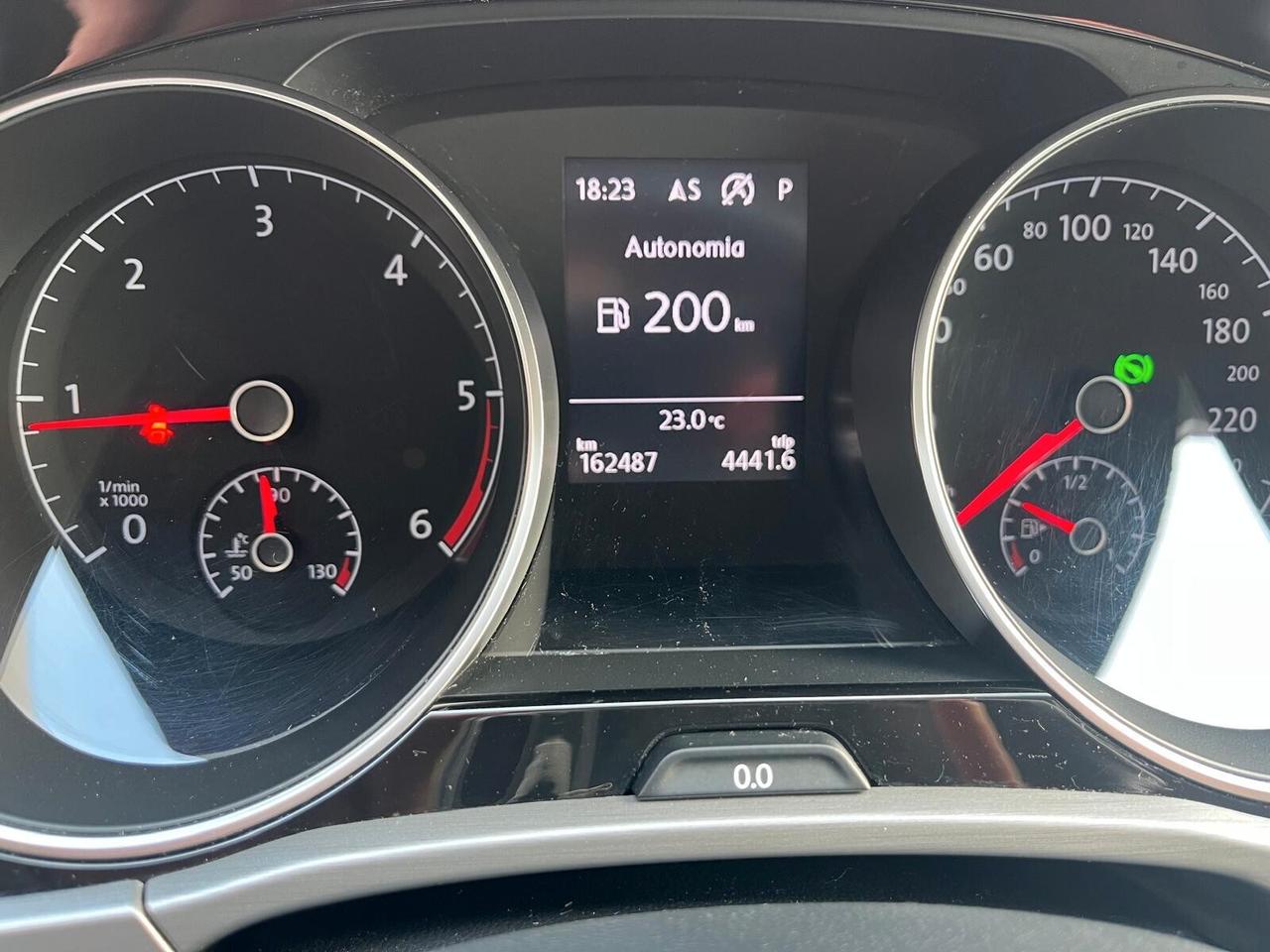 Volkswagen Touran 2.0 TDI DSG Executive - 7 POSTI