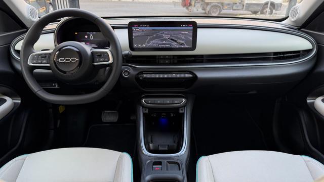 FIAT 600 HYBRID 1.2 110CV DCT MHEV LA PRIMA*24M.G.*CAM360°*