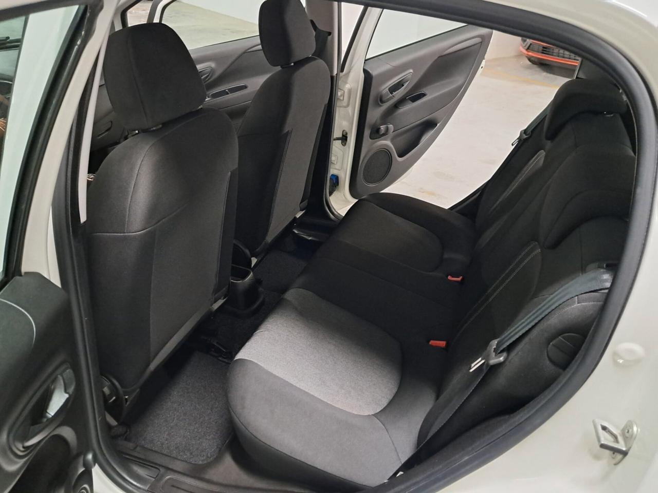 Fiat Punto 1.3 16V M-jet Easy 5 P. N1 Autocarro 4 Posti