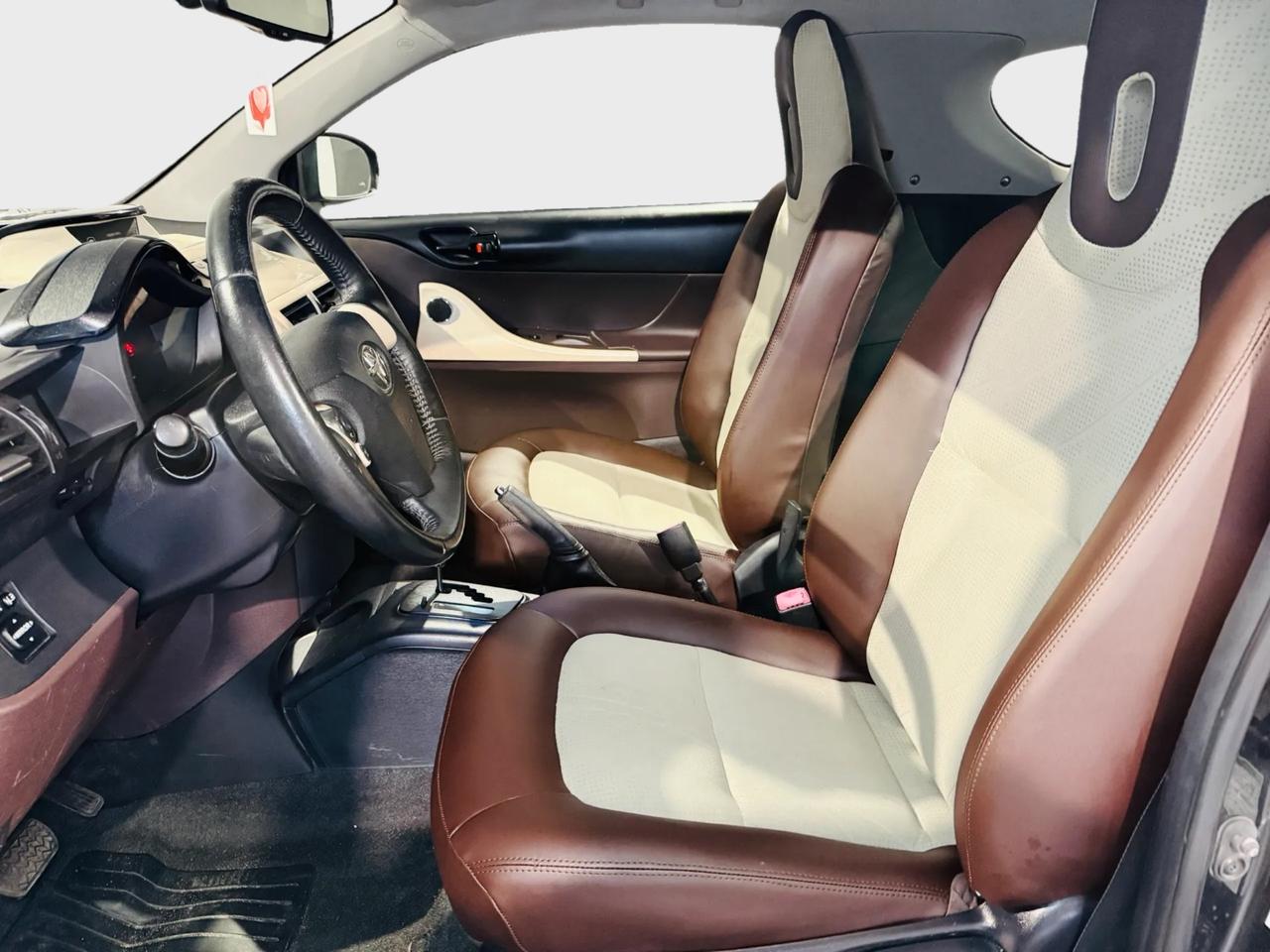 Toyota IQ 1.0*68 CV*BENZINA*AUTOMATICA*NEOPATENTATI*UNIPRO*