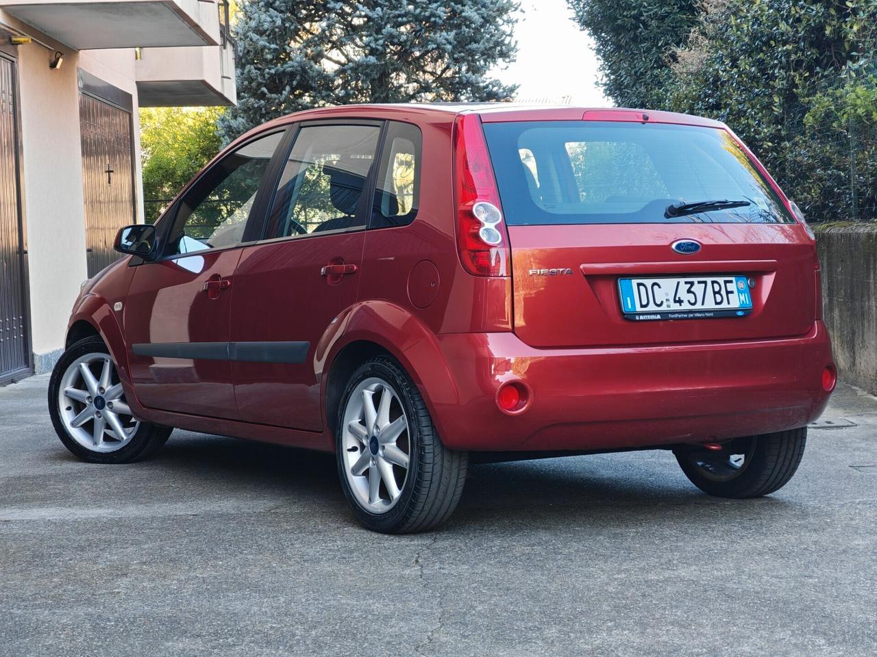 Ford Fiesta 1.2 BENZINA 75cv / 50.000km / Unipro