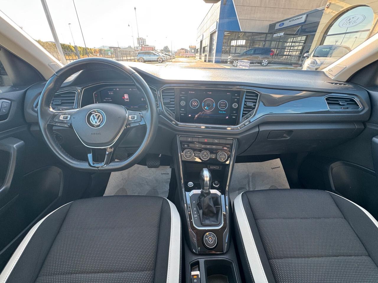 Volkswagen T-Roc 2.0TDI 150CV DSG 4x4 Adv. BlueM. Tech.