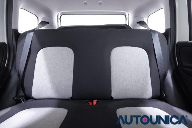 FIAT Panda 1.0 FIREFLY S&S HYBRID CITY CROSS NEOPATENTATI