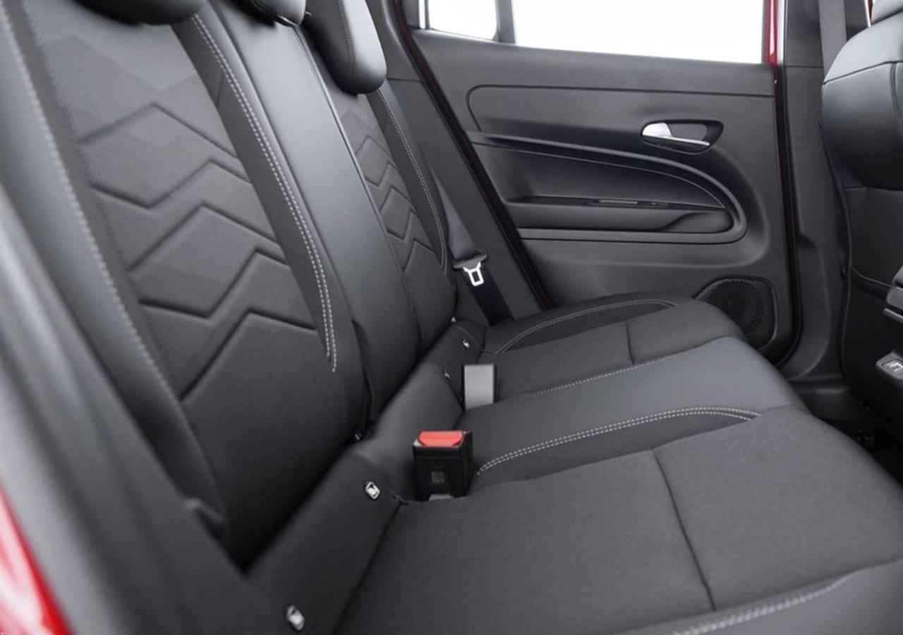 Jeep Avenger 1.2 Turbo 100 CV Altitude VARI ALLESTIMENTI E COLORI KM0