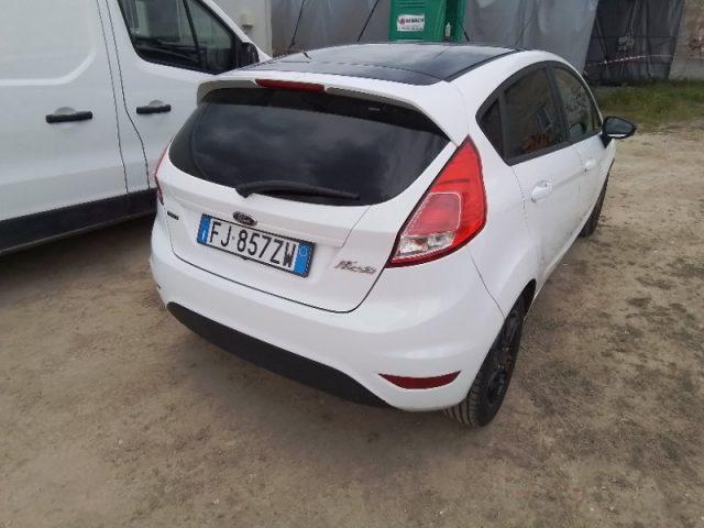 FORD Fiesta 1.0 EcoBoost 100CV 5 porte Black & White Edition