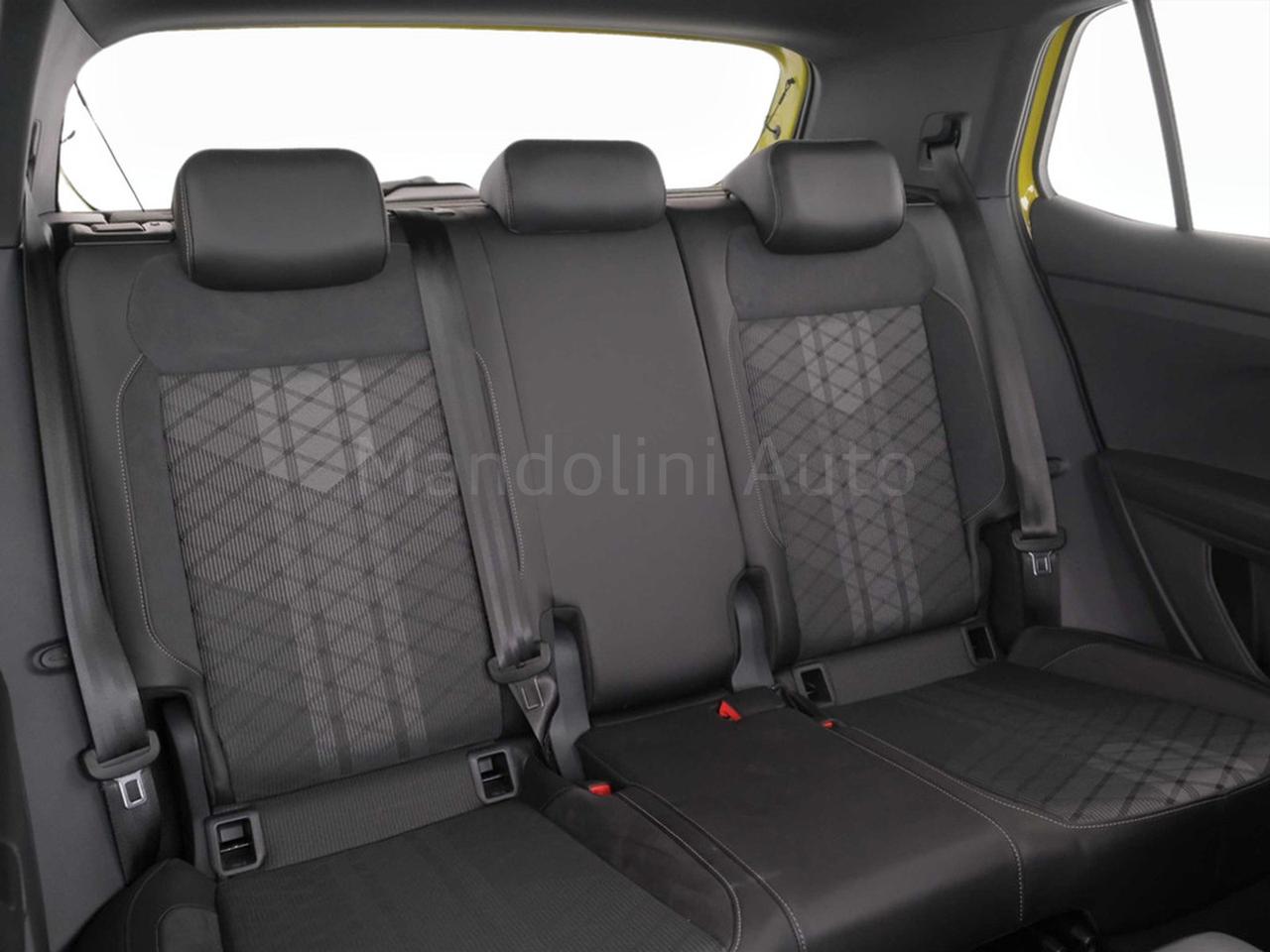 Volkswagen T-Cross 1.0 tsi 115cv r-line