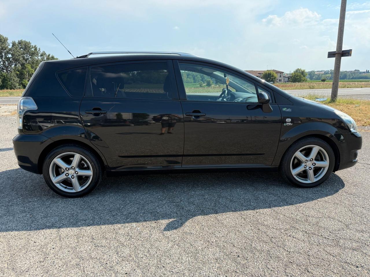 Toyota Corolla Verso 2.2 - 7 POSTI