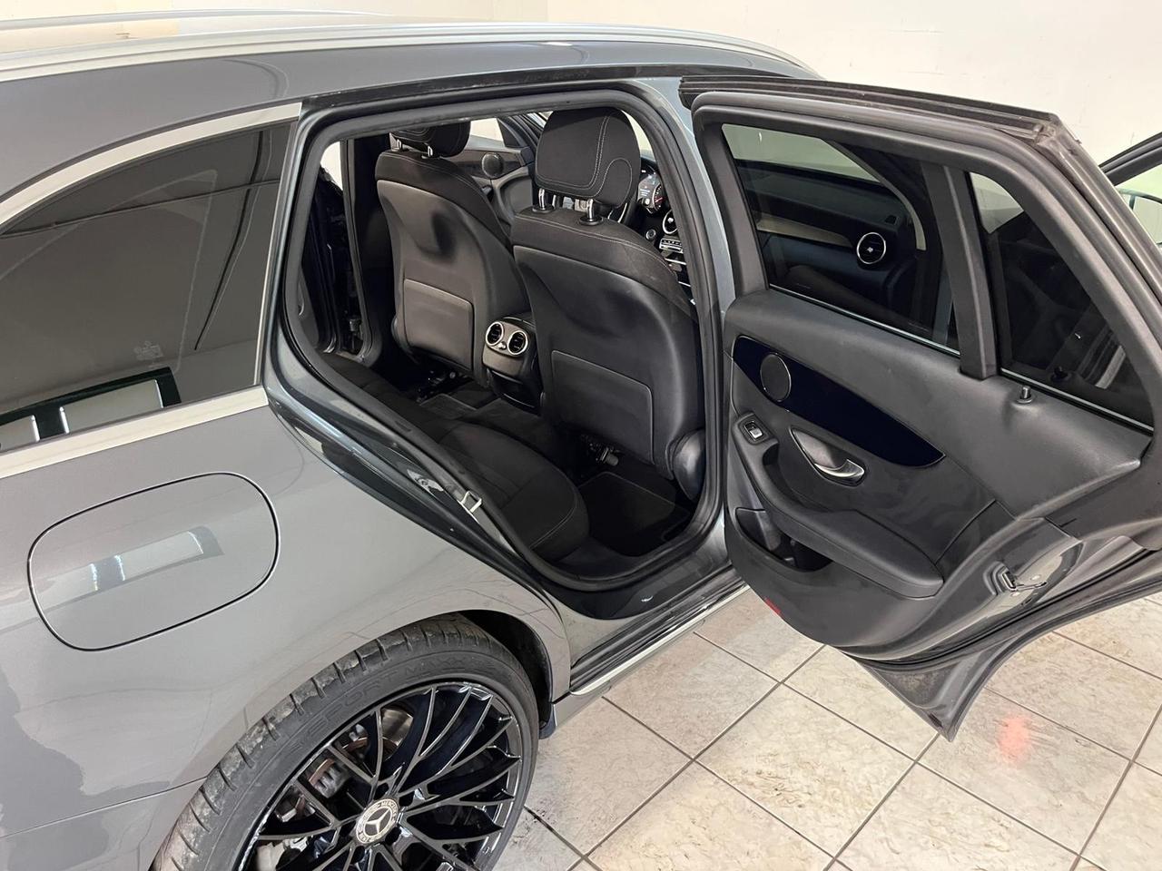 Mercedes-benz C 220 C 220d SPORT S.W.