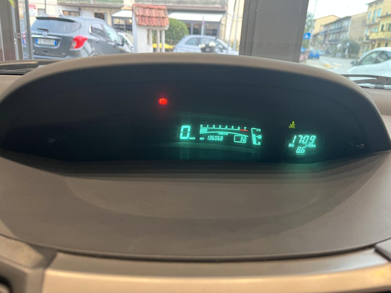 Toyota Yaris 1.3 5 porte