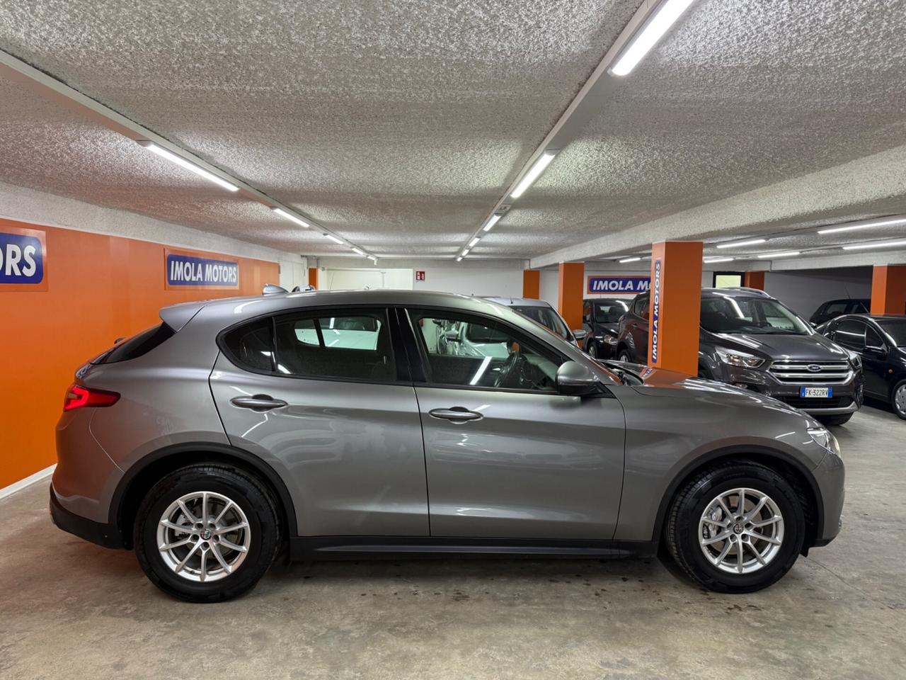 Alfa Romeo Stelvio 2.2 Turbodiesel 160 CV AT8 RWD Business