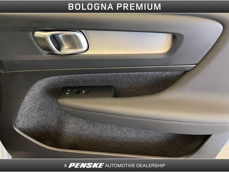 Volvo XC40 XC40 B3 automatico Core