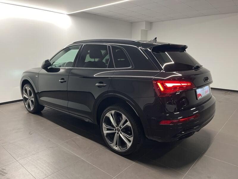 Audi Q5 Audi Identity Black 40 TDI quattro 150(204) kW(CV) S tronic