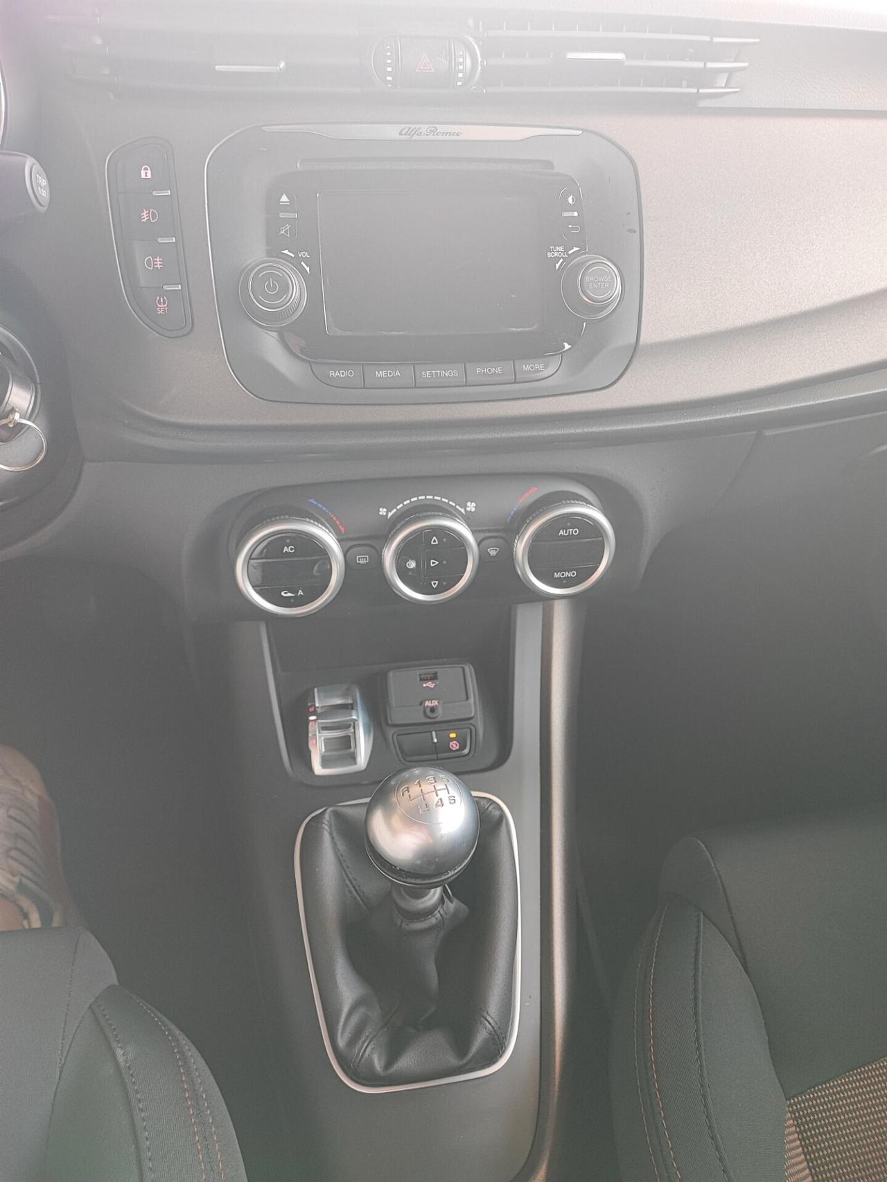 Alfa Romeo Giulietta 1.6 JTDm-2 105 CV Exclusive