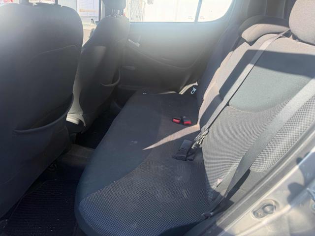 TOYOTA Yaris 1.3i 16V cat 5p Sol senza nessun lavoro da fare