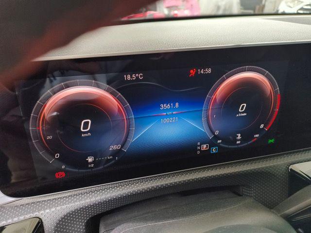 MERCEDES-BENZ A 220 Automatic Premium