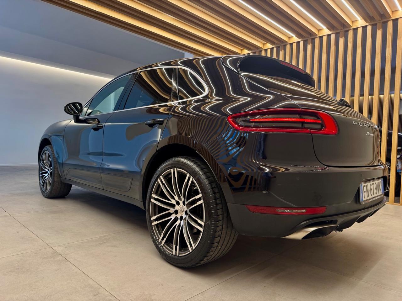 Porsche Macan 2.0 250 CV NO SUPERBOLLO FULL OPTIONALS GANCIOTRAINO PERMUTE