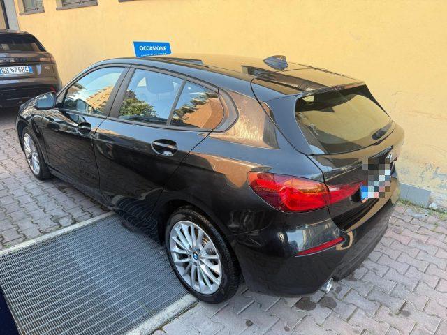 BMW 120 d 5p. Business Advantage