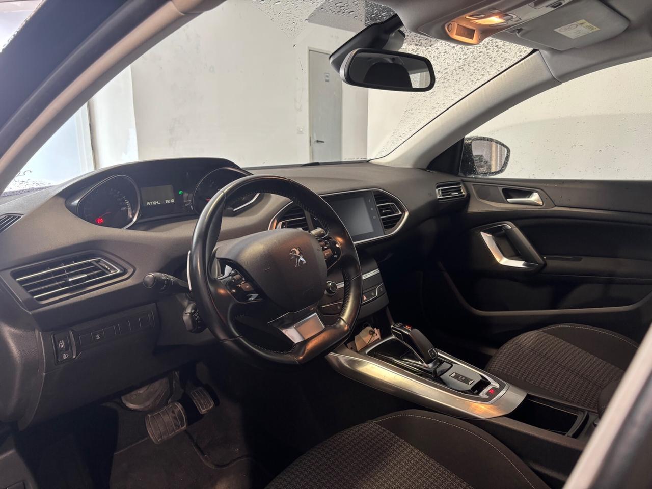 Peugeot 308 BlueHDi 120 S&S EAT6 SW Business