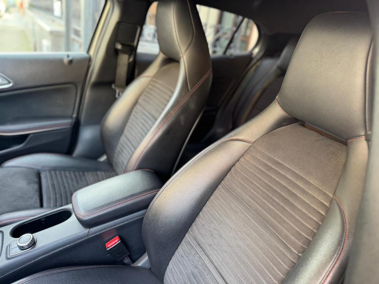 Mercedes-benz GLA 200 d Automatic Premium