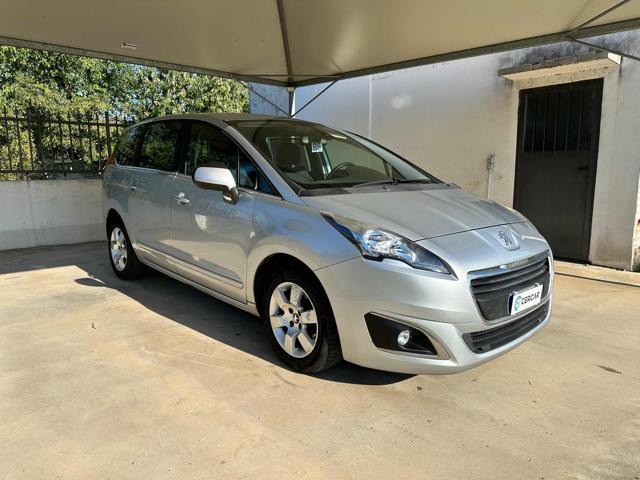 PEUGEOT 5008 1.6 HDi 115CV Business 7 POSTI FARI FENDINEBBIA
