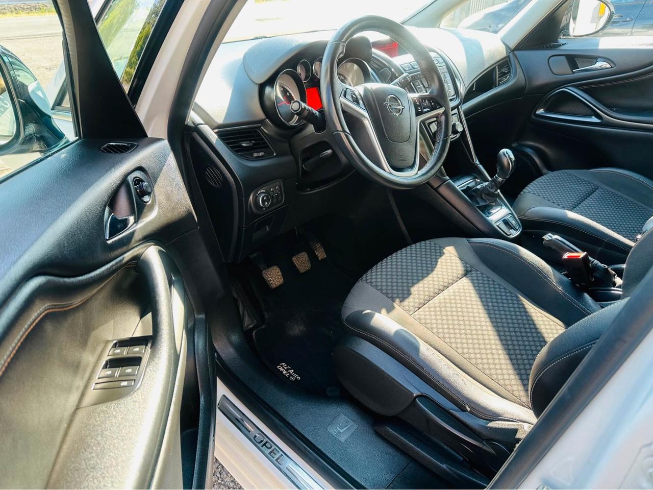 Opel Zafira Tourer 1.6 Turbo EcoM 150CV Elective