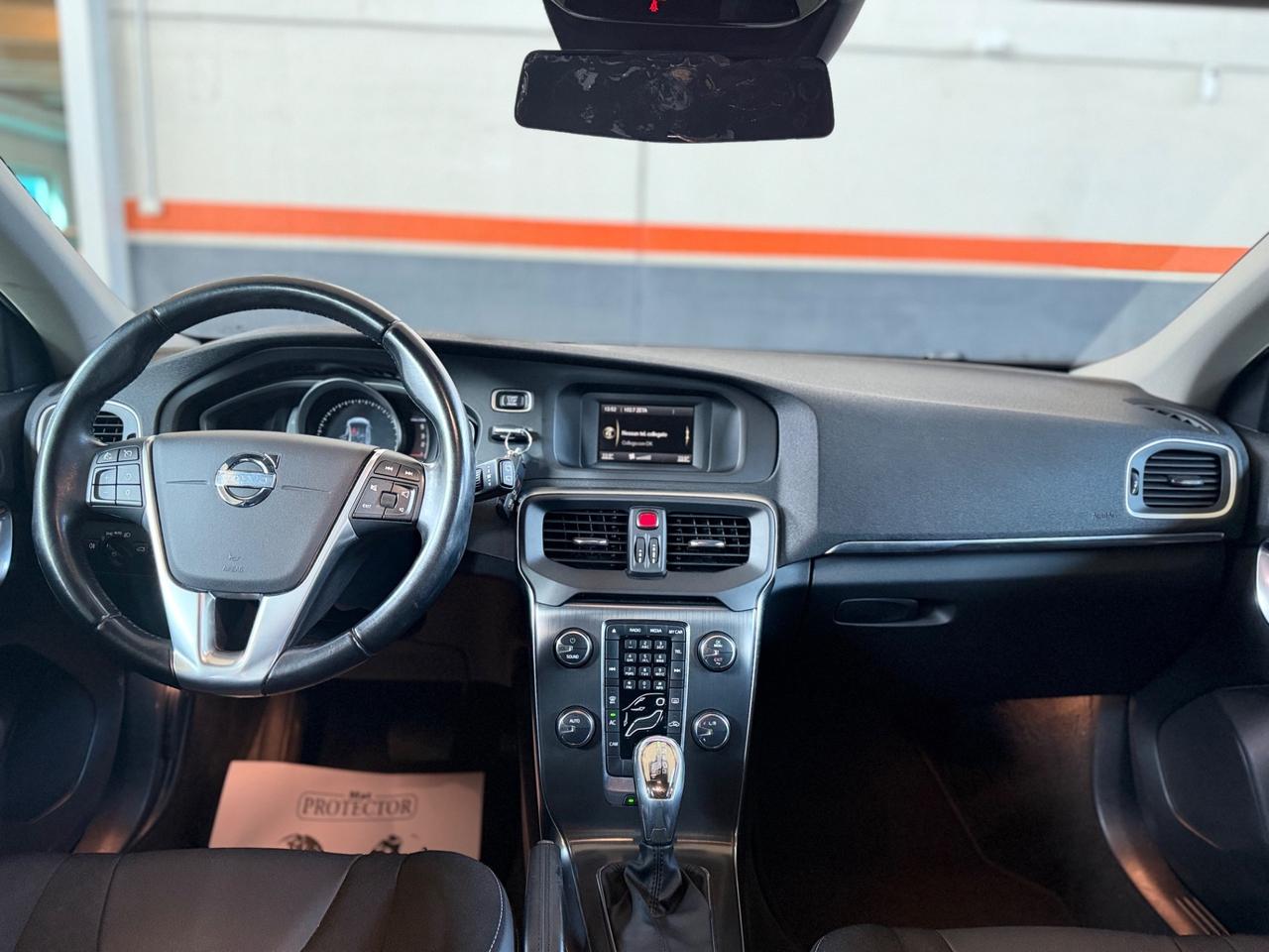 Volvo V40 D3 Geartronic Momentum