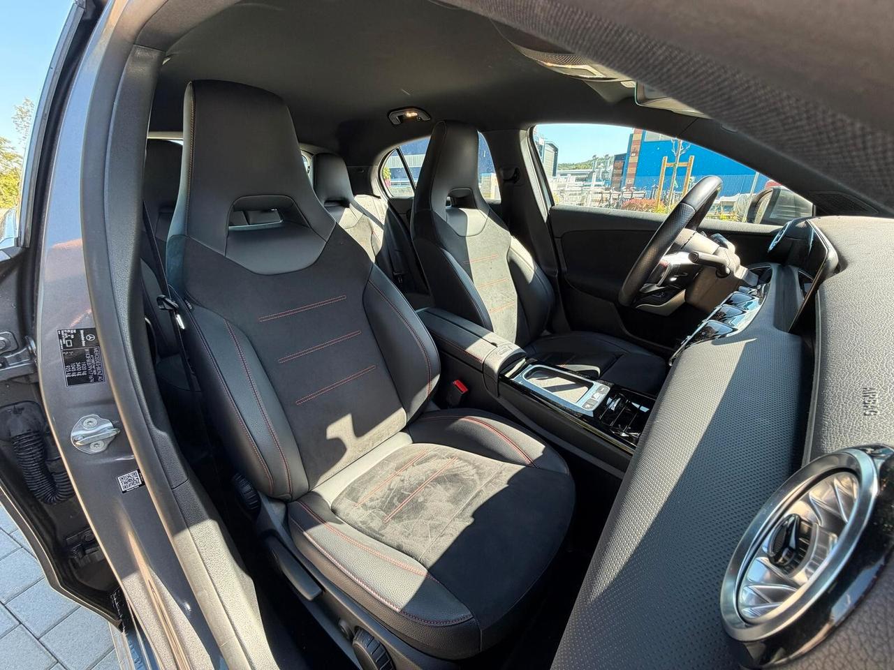 Mercedes-benz A 180 Automatic AMG Line Premium