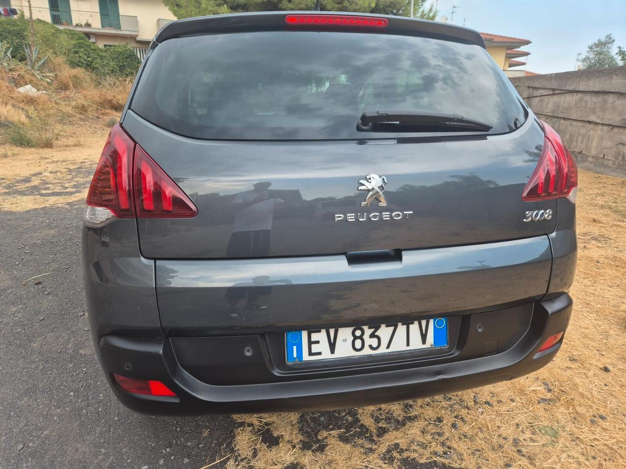 Peugeot 3008 1.6 HDi 115CV Business
