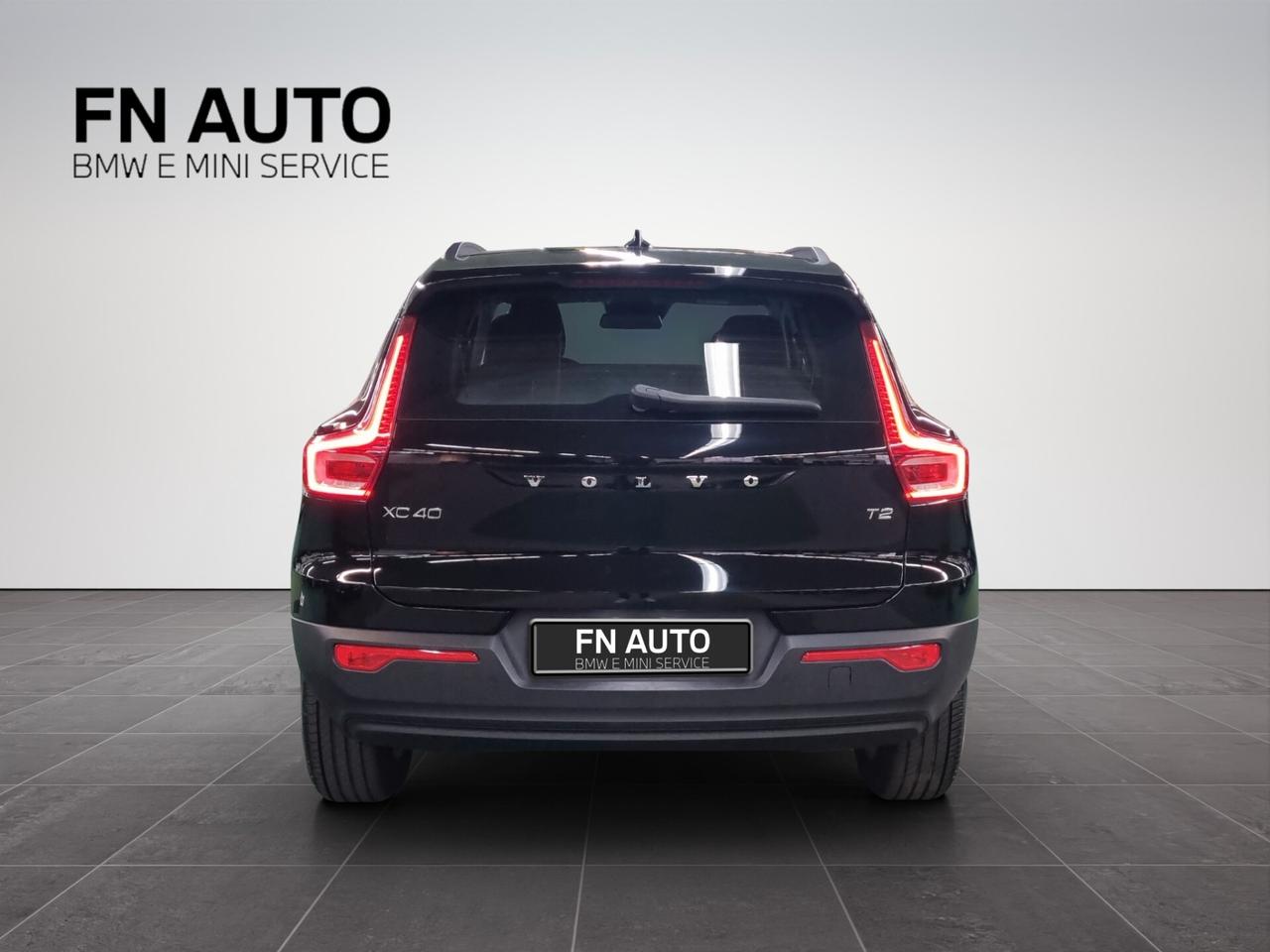 Volvo XC40 T2 Momentum Core