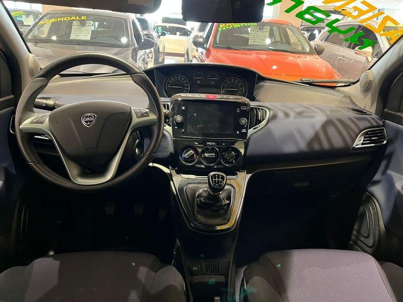 Lancia Ypsilon Ypsilon 1.0 FireFly 5 porte S&S Hybrid Platino
