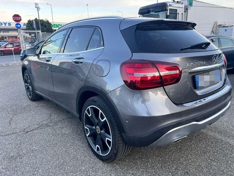 Mercedes-Benz GLA 220 d Automatic 4Matic Premium