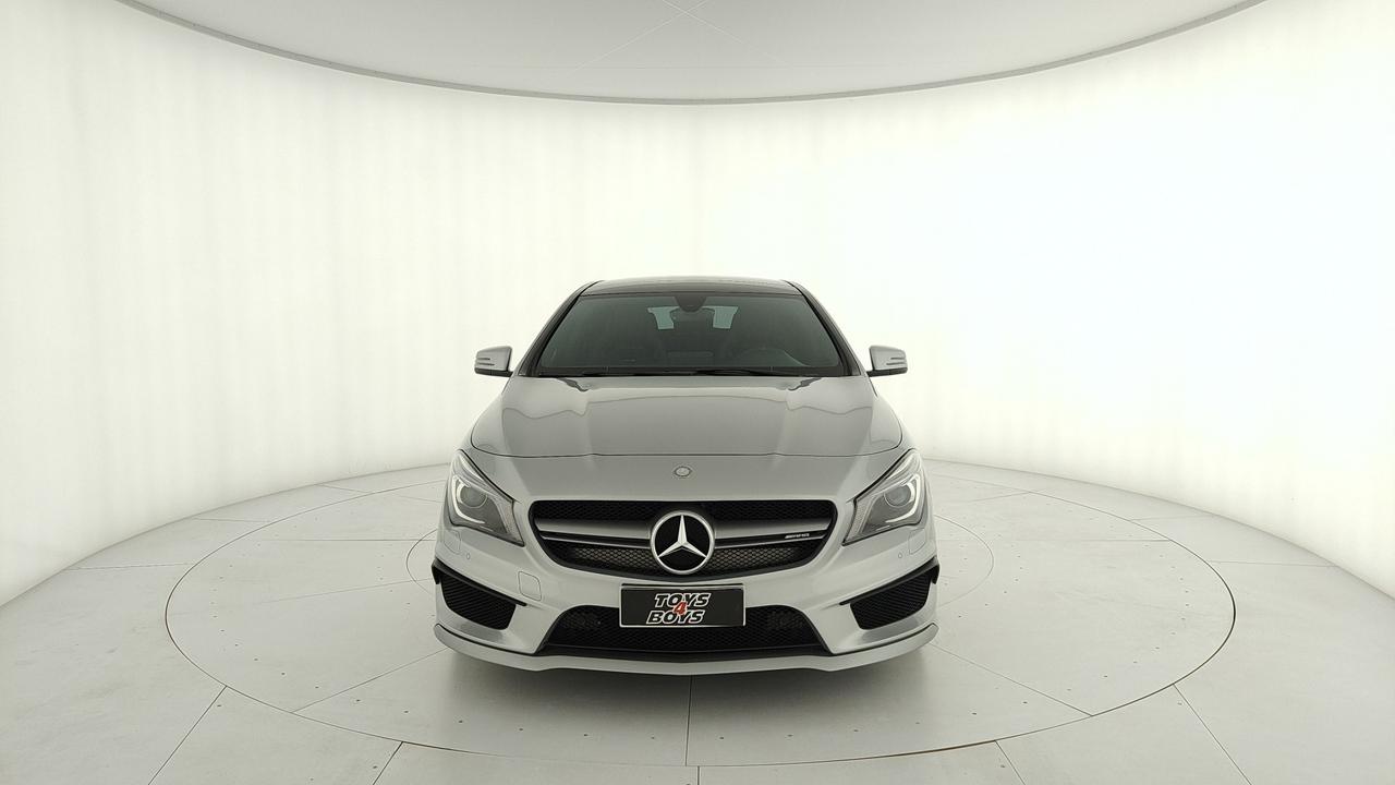 Mercedes-Benz CLA Shooting Brake AMG 45 4matic 360cv auto