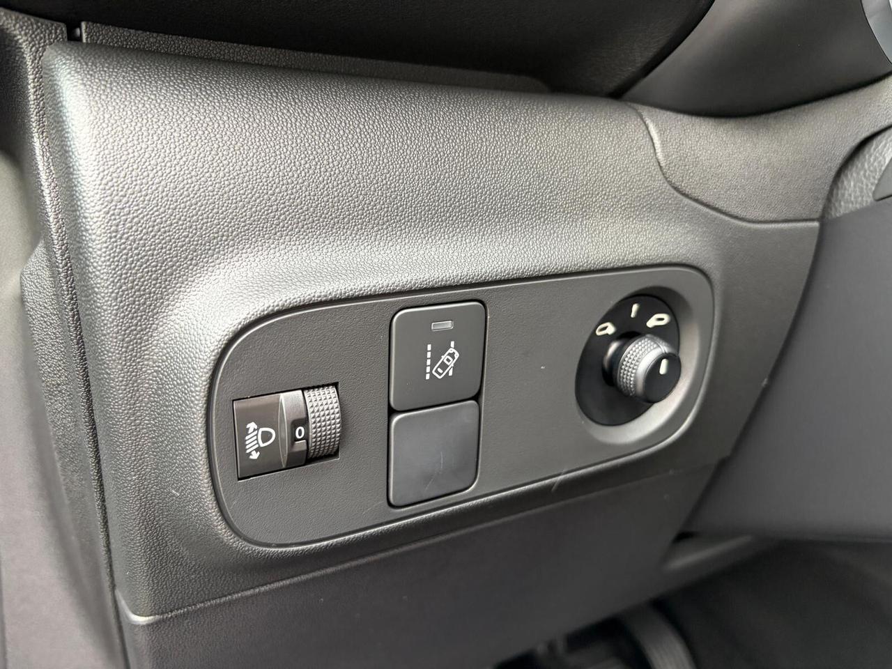 Citroen C3 1.2 PureTech 82cv Shine