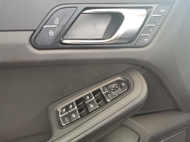 PORSCHE Macan 2.0 PDK