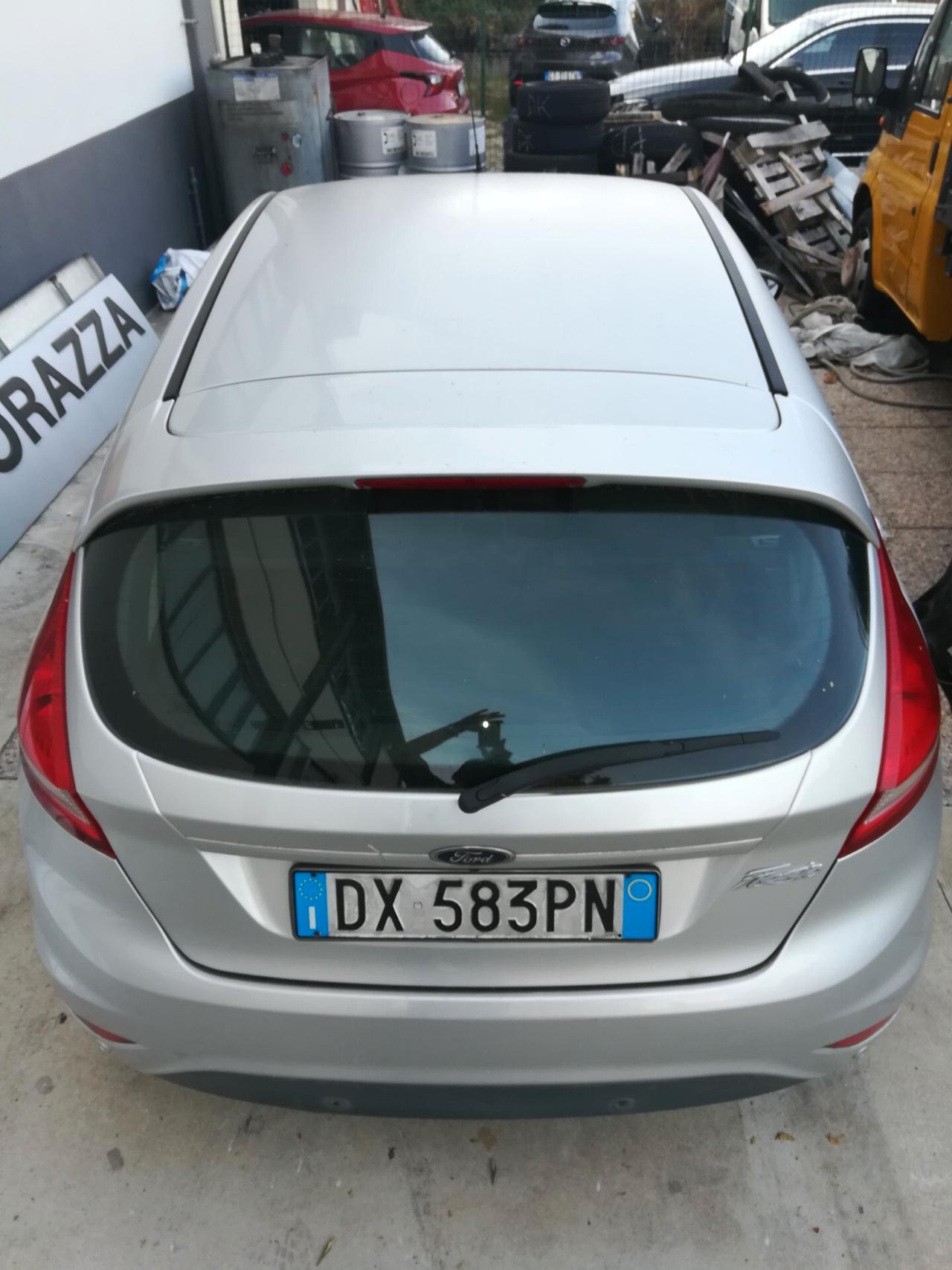 Ford Fiesta 1.4 GPL MOTORE ROTTO