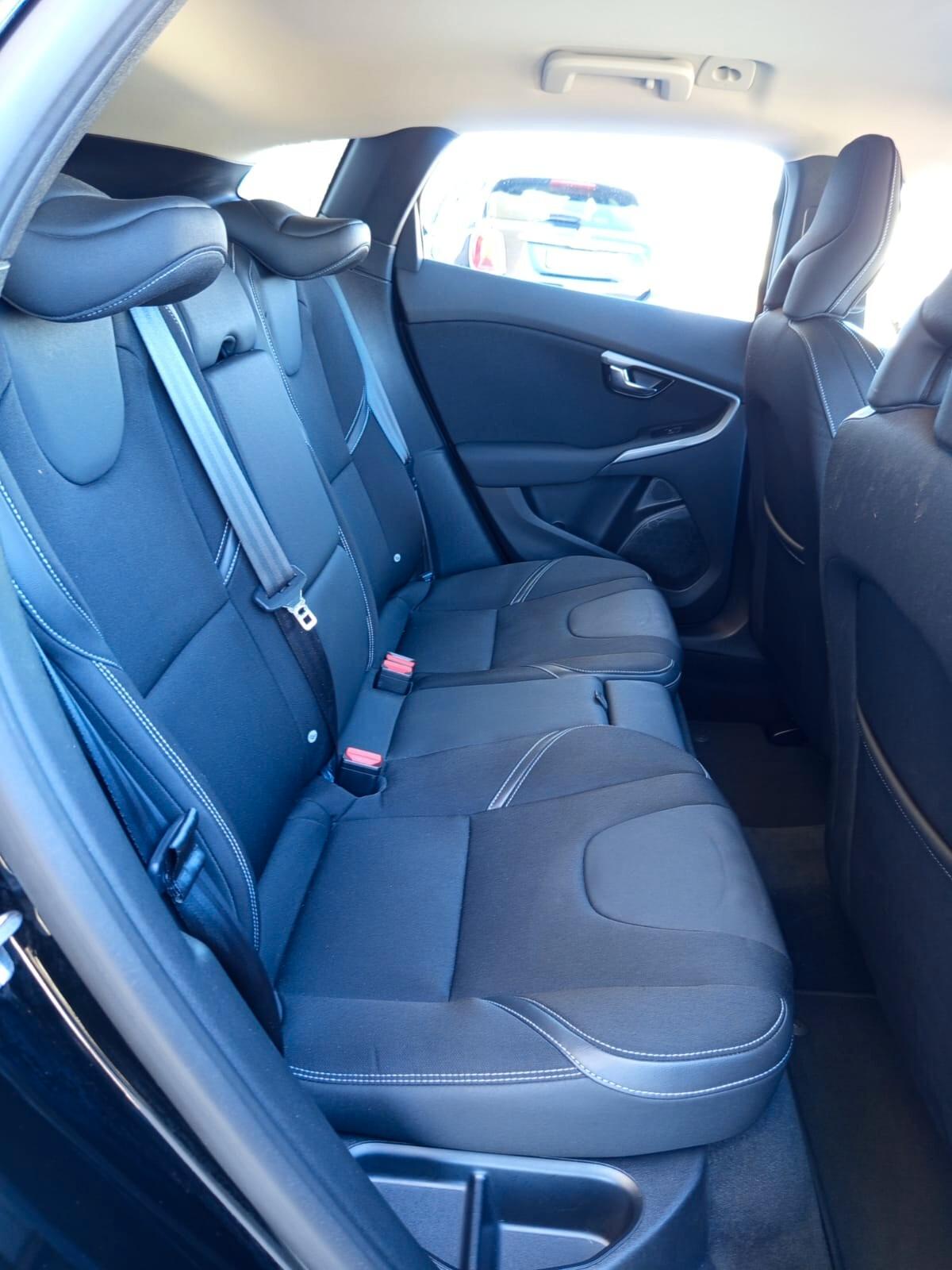 Volvo V40 D2 Business Plus