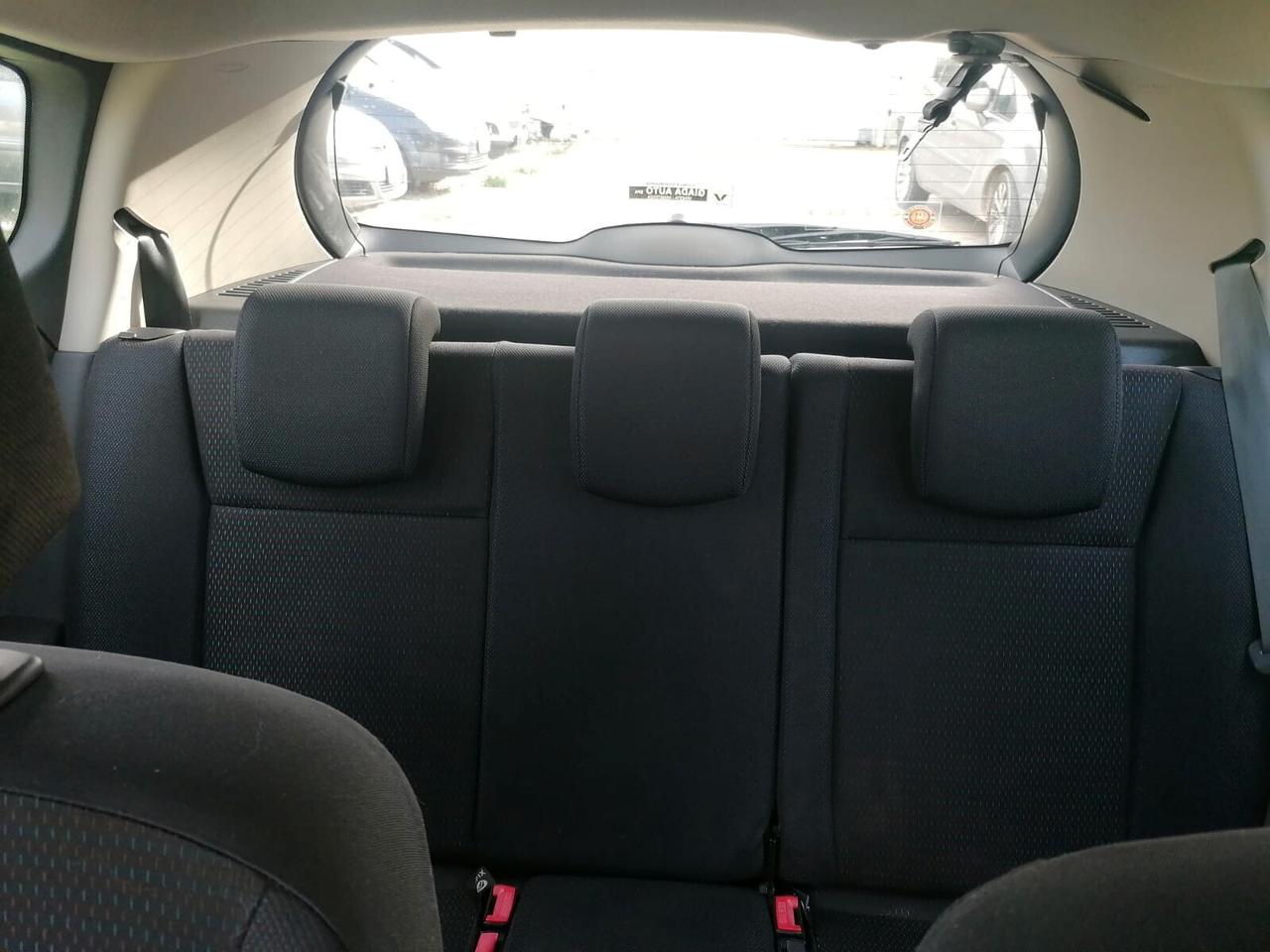 Renault Clio 1.2 16V 3 porte Confort