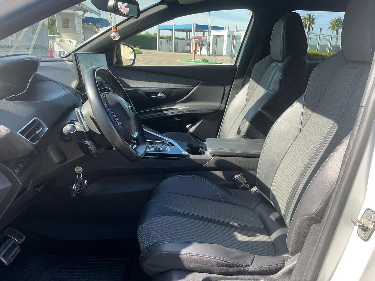 PEUGEOT 3008 1.5 DIESEL 130cv ALLURE -12/2020