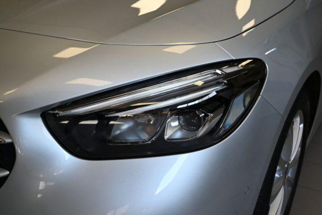 MERCEDES-BENZ B 180 NUOVA d AUTOMATICA SPORT PLUS NAVI CAM 17"LED TEL!