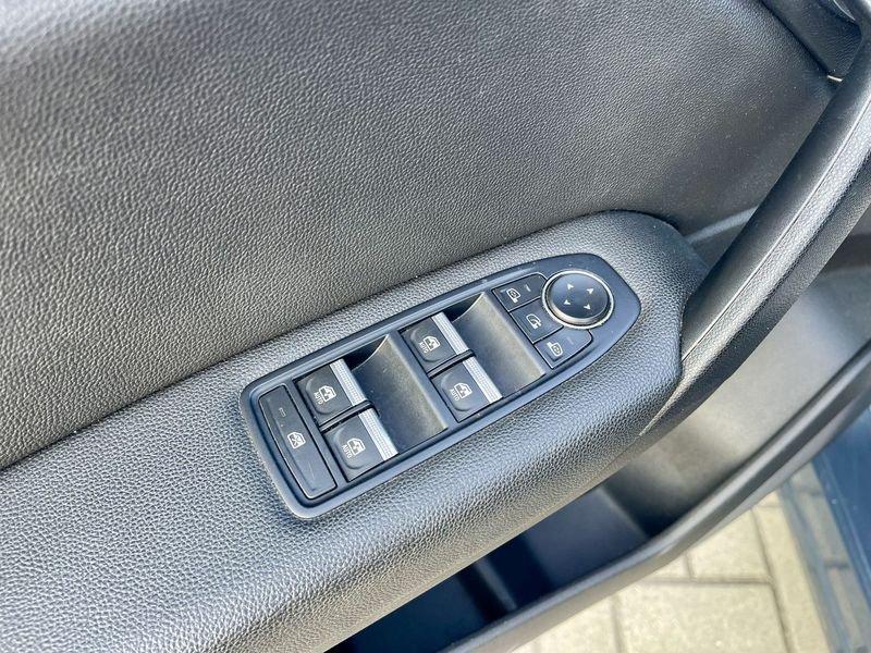 Renault Captur 1.3 tce Intens 130cv edc fap