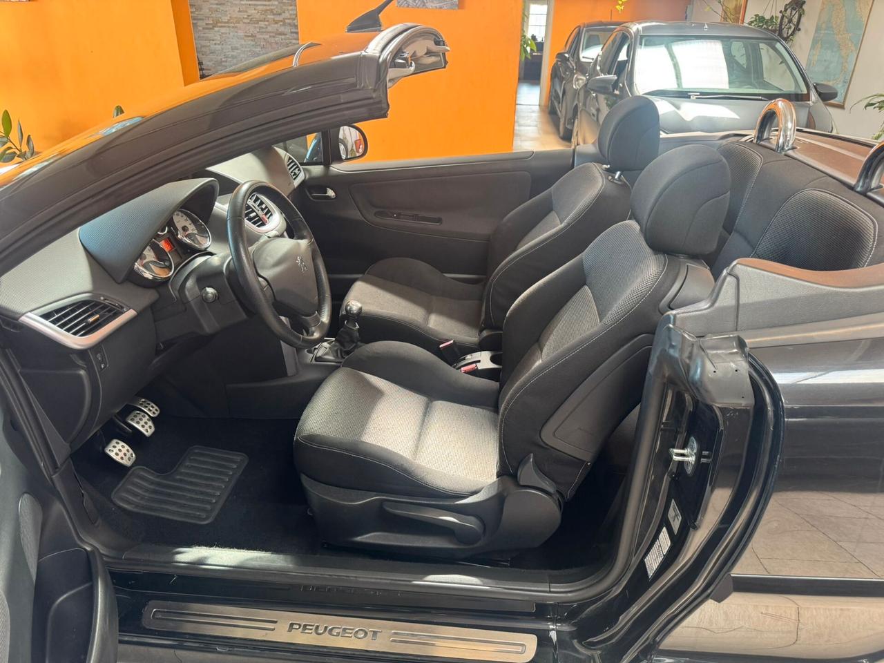 Peugeot 207 1.6 VTi 120CV CC Roland Garros