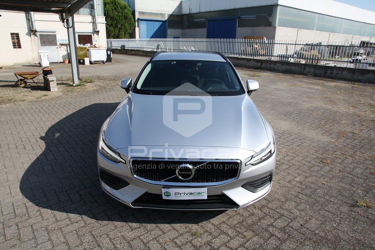 VOLVO V60 B4 (d) Geartronic Momentum Business Pro
