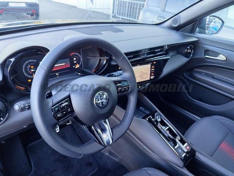 Alfa Romeo Junior Junior 1.2 ibrida Speciale 145cv edct6