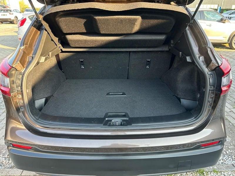 Nissan Qashqai 1.2 DIG-T 115 N-Connecta x-tronic