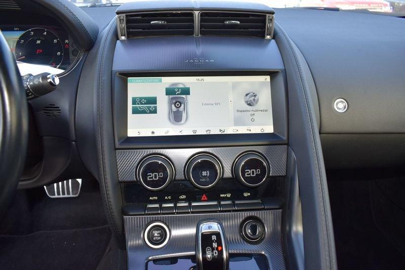 Jaguar F-Type 2.0 aut. Coupé R-Dynamic BLACK